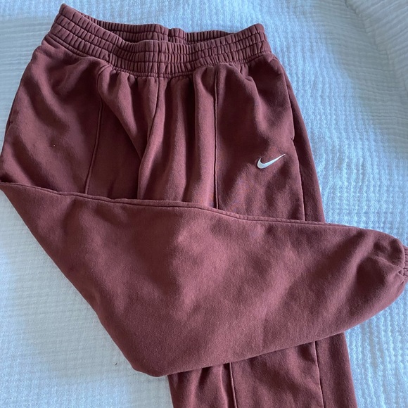 Nike Pants - Sweatpants